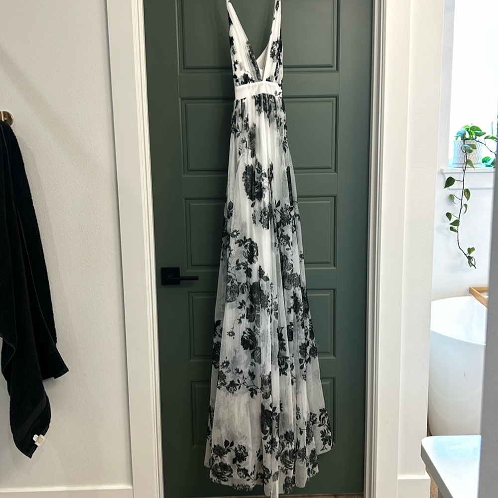 NWT- Luxxel white maxi dress